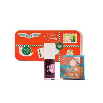 صورة بنفت مجموعة احمر الخدود واحمر شفاه