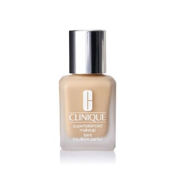 صورة كلينيك كريم أساس فائق التوازن لبشرة متوازنة درجة 01 - 30 مل